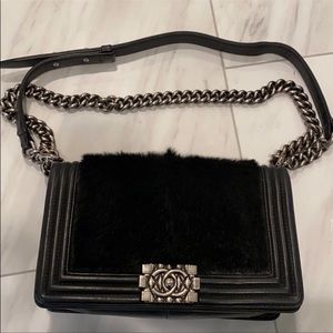 Chanel bag with fur‎